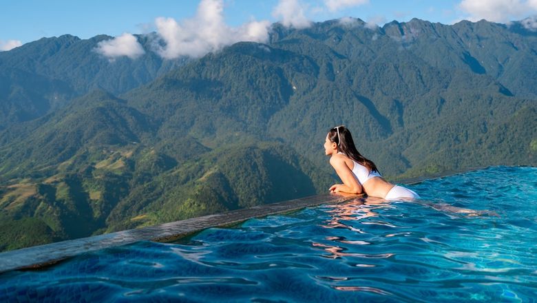 Vietnam offers relatively stable hotel rates, making it an affordable destination. Cities like Hanoi and Ho Chi Minh City are experiencing increased occupancy without significant price hikes.