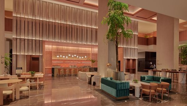 The Lobby Bar pays homage to the heritage of the surrounding Tanjong Pagar neighbourhood, where the hotel first opened in 1986. The Lobby Bar pays homage to the heritage of the surrounding Tanjong Pagar neighbourhood, where the hotel first opened in 1986.