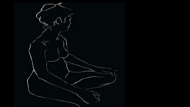 Hotel encourages guests to strip off for art