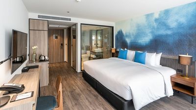 Best Western Plus Nexen is located 2 hours away from Bangkok.