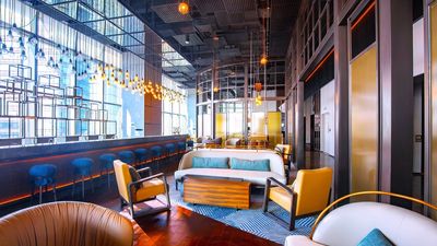In the evening, diners can enjoy DJ and band performances at the Beast & Butterflies bar.