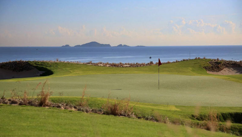 Greg Norman’s spectacular KN Golf Links at Cam Ranh.
