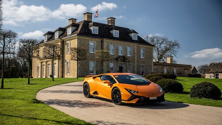 Guests can choose from a selection of the latest supercars, including Maserati and Ferrari, with Mandarin Oriental Exclusive Homes' partnership with Auto Vivendi.