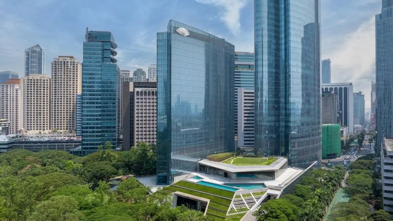The 98.7m-tall property will sit within the Ayala Triangle Gardens.