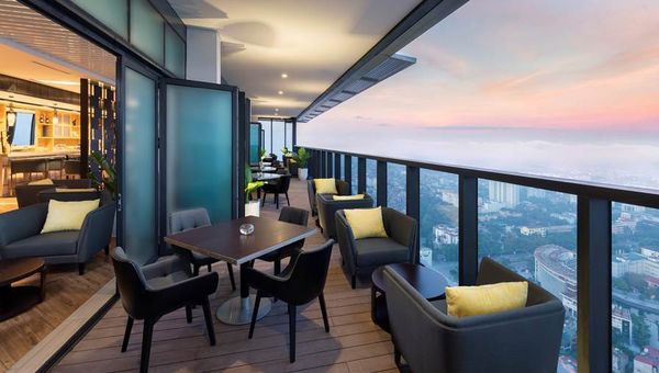 The Meliá Vinpearl Thanh Hoa Sky Bar The Meliá Vinpearl Thanh Hoa Sky Bar