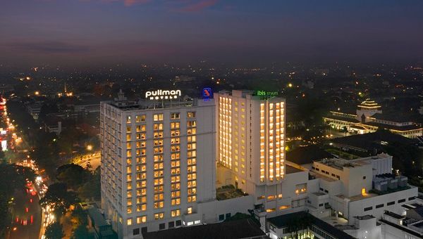 Accor launched its first multi-branded hotel complex in Indonesia's Bandung with Pullman & ibis Styles Bandung Grand Central.