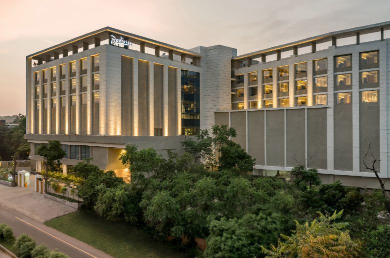 Radisson Bhopal is located within a 40-minutes drive from Raja Bhoj International Airport and 10 minutes from Habibganj Railway Station.