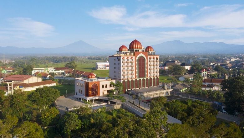 The 116-key Alhambra Hotel & Convention, BW Signature Collection is a three-hour drive from Bandung.