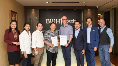 Olivier Berrivin, vice president – APAC, BWH (fourth from right) and Narongsak Rattanarak, president, Nora Resorts & Hotels (fourth from left) present the signed agreement in the presence of executives from both companies.