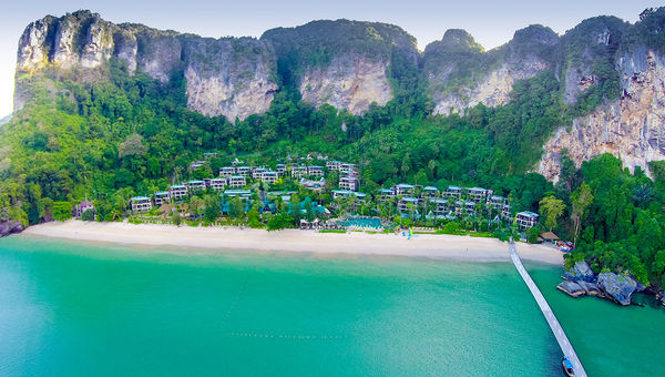 A dive centre and non-motorised water sports are available at Centara’s Krabi resort A dive centre and non-motorised water sports are available at Centara’s Krabi resort