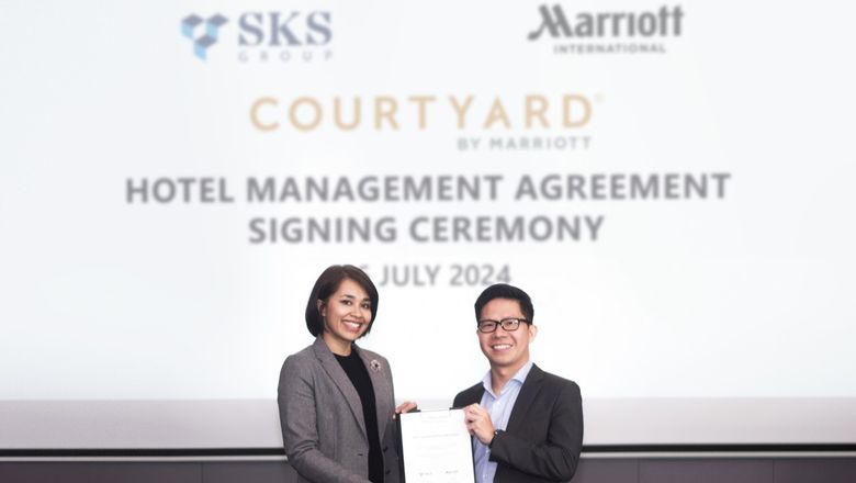Andree Susilo, senior director hotel development, Asia Pacific excluding China (APEC), Marriott International, sharing a proud moment with Meera Raj, head of hospitality at SKS Group.