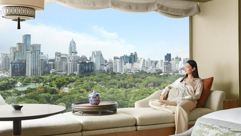 Every single room in Dusit Thani Bangkok faces Lumpini Park's lush scenery.