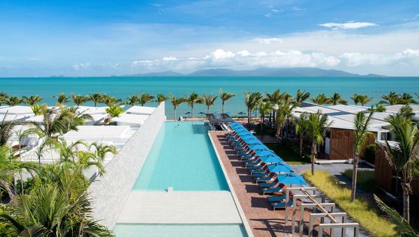 Explorar Koh Samui’s pool on the beach. Explorar Koh Samui’s pool on the beach.