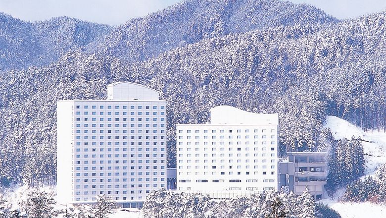Hilton Takayama Resort will feature 283 rooms, new suite categories, an executive lounge, and fitness centre, blending nature-inspired design with modern amenities.