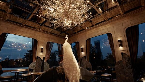 The Capella Bangkok's Stellar bar, which serves a nightly Cin Cin happy hour for guests. The Capella Bangkok's Stellar bar, which serves a nightly Cin Cin happy hour for guests.