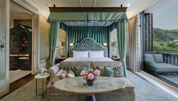 The Silk Lakehouse’s Presidential Suite.