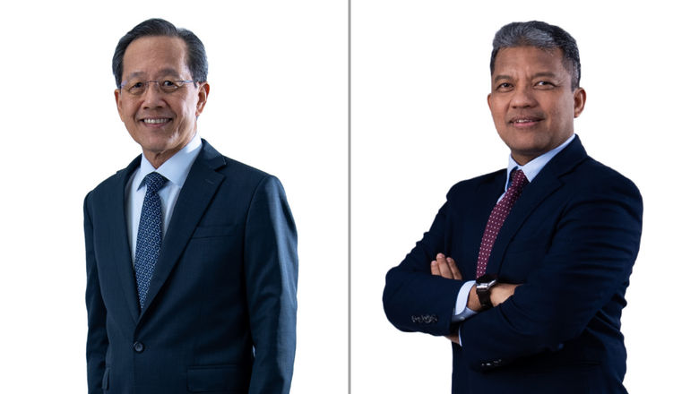 Captain Izham Ismail (left) and Captain Nasaruddin A. Bakar.