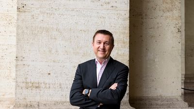 Giles Selves brings over 25 years of hospitality experience, including leadership roles in luxury hotels across Asia, to his new position.