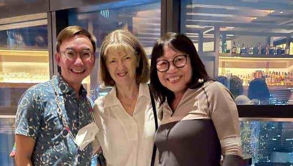 WIT founder and editor Yeoh Siew Hoon catching up with Hossan Leong and Jennifer Cronin at Andaz Singapore