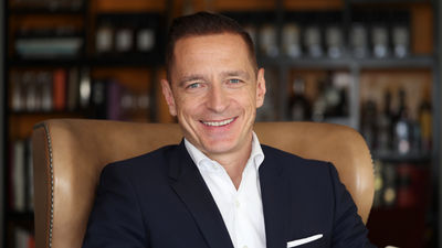 Robert C. Hauck, general manager and area vice president, Galle Face Hotel.
