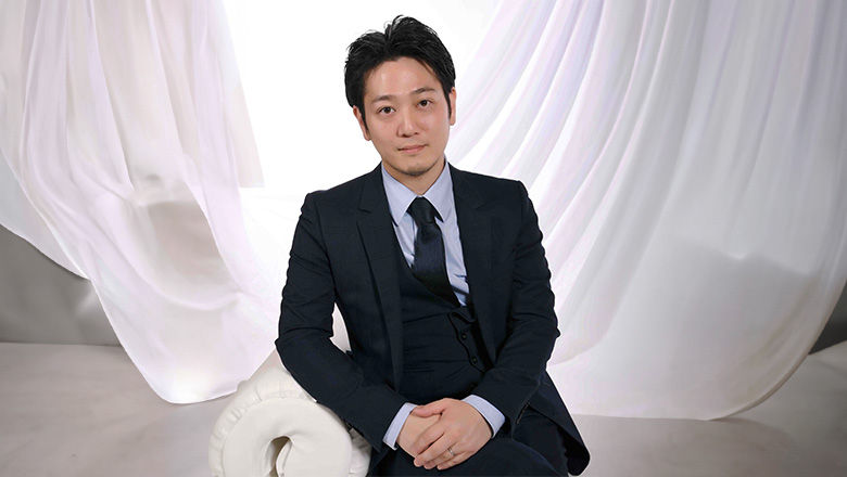 Before his tenure at Silversea, Takanobu Kobayakawa held crucial positions, shaping sales strategies and augmenting market visibility for renowned cruise lines.