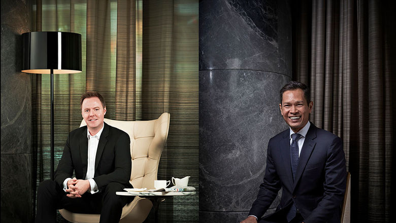 Mark Bulmer (left) moves on to Carlton Hotel Bangkok Sukhumvit as its new general manager while Darren Ware (right) has been named general manager of Carlton Hotel Singapore.
