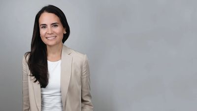 Gilda Perez-Alvarado has been working at JLL since 2004.