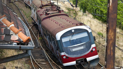 A train bound for Istanbul has derailed in north-west Turkey, killing 10 and injuring more than 70.