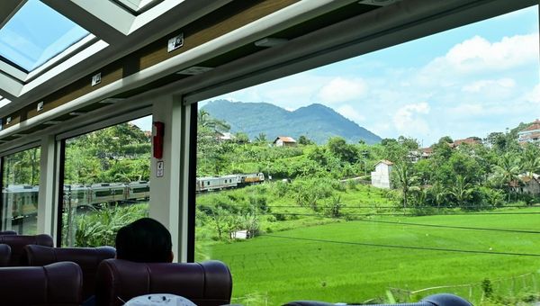 The Argo Wilis Panoramic train features comfortable seating, large windows for scenic views, and a relaxing, scenic journey across Indonesia.