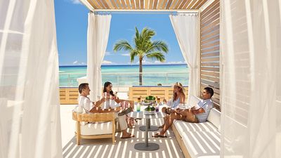 Outrigger Reef Waikiki Beach Resort