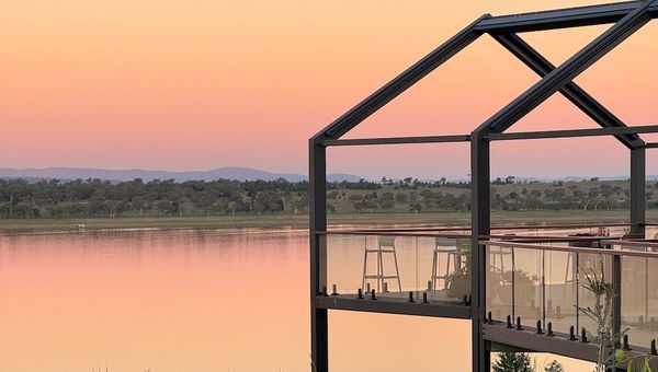 Bush luxury an hour from Sydney. Bush luxury an hour from Sydney.