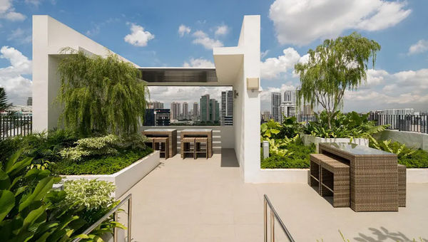 There’s an abundance of lush greenery within and around the property at Momentus Serviced Residences Novena, even on the rooftop garden. There’s an abundance of lush greenery within and around the property at Momentus Serviced Residences Novena, even on the rooftop garden.