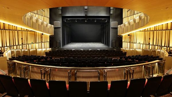 Interior of Victoria Theatre & Victoria Concert Hall Interior of Victoria Theatre & Victoria Concert Hall