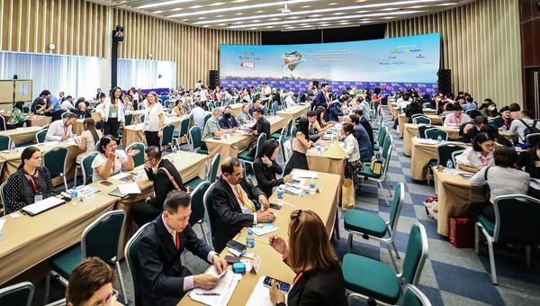 During the three-day event, ITE HCMC has attracted more than 22,000 visitors and 8,600 meetings between sellers and buyers. During the three-day event, ITE HCMC has attracted more than 22,000 visitors and 8,600 meetings between sellers and buyers.