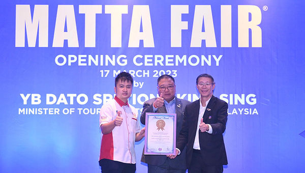 MATTA Fair 2023 was officially launched by Malaysian Minister of Tourism, Arts and Culture Dato Sri Tiong King Sing (centre).