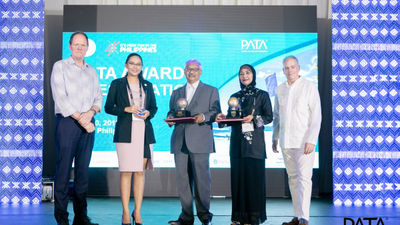 Pictured left to right: Dr. Chris Bottrill, Flori-Anne Dela Cruz, Dato Haji Azizan Noordin, Ningsih A. Chandra, secretary general, PATA Indonesia Chapter receiving the award on behalf of Elly Hutabarat, and Dr. Mario Hardy, CEO, PATA.