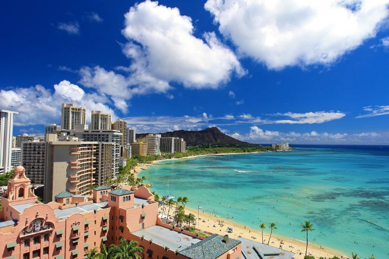 The top three destinations currently in demand by South Koreans are Hawaii, Maldives and Switzerland, according to local travel agencies.