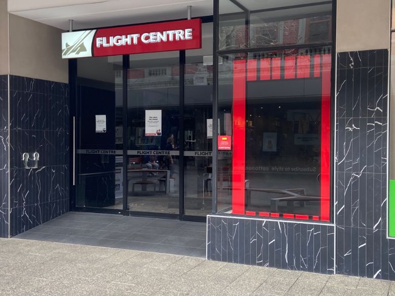 Flight Centre is closing hundreds of its retail stores across Australia.