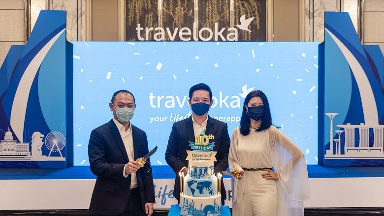 Singapore’s Minister of State for MTI and MCCY, Alvin Tan, and local celebrity Michelle Chong celebrated Traveloka’s 10th year anniversary.