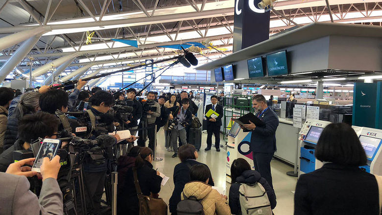 Kansai Airport Chief Operating Officer, Jeremy Goldstrich, presenting KATE to the Japanese media.