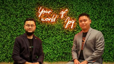 Klook and ZA Tech Enter Partnership in Multiple Markets (From left: Young Yang, General Manager of ZA Tech Southeast Asia, and C.S. Soong, VP, Corporate Development at Klook)