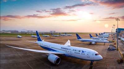 Xiamen Airlines served 32.7 million passengers in 2017 alone.