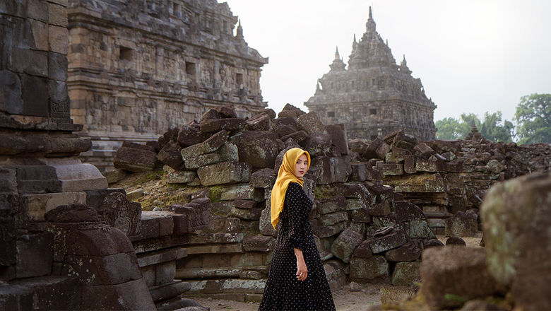 Indonesia and Malaysia tie as top Muslim travel destination.