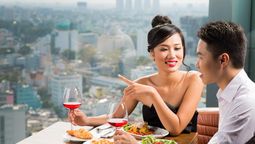 Although the age group of 26 to 36 years exhibits a considerable surge in the number of trips, affluent Chinese travelers aged 21 to 25 remain the most frequent jetsetters.