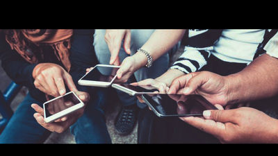 Almost half of those surveyed by Travelport have booked and paid for an entire or part of a trip through their smartphone.