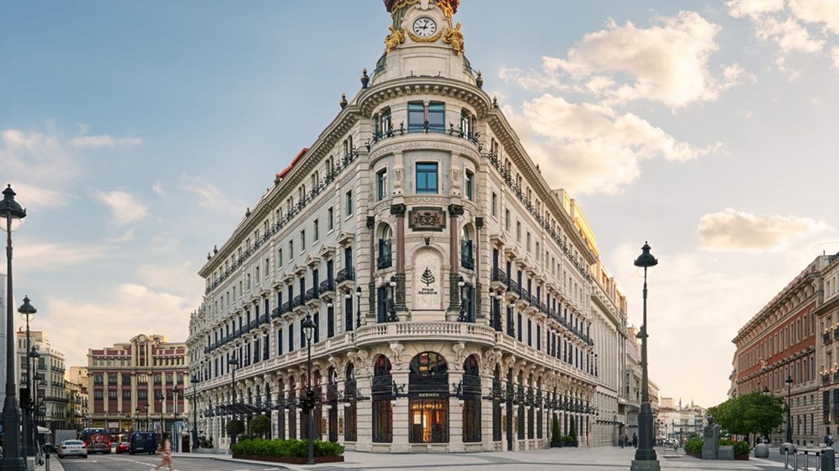 Are luxury hotel brands becoming the new travel advisors?