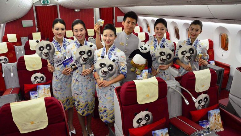 好莱坞环球影城联合海南航空举办“梦工厂剧院之功夫熊猫开幕”主题航班活动