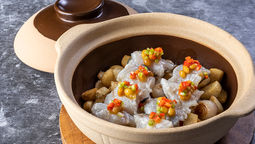 北京华尔道夫紫金阁中餐厅推出暖冬砂煲菜