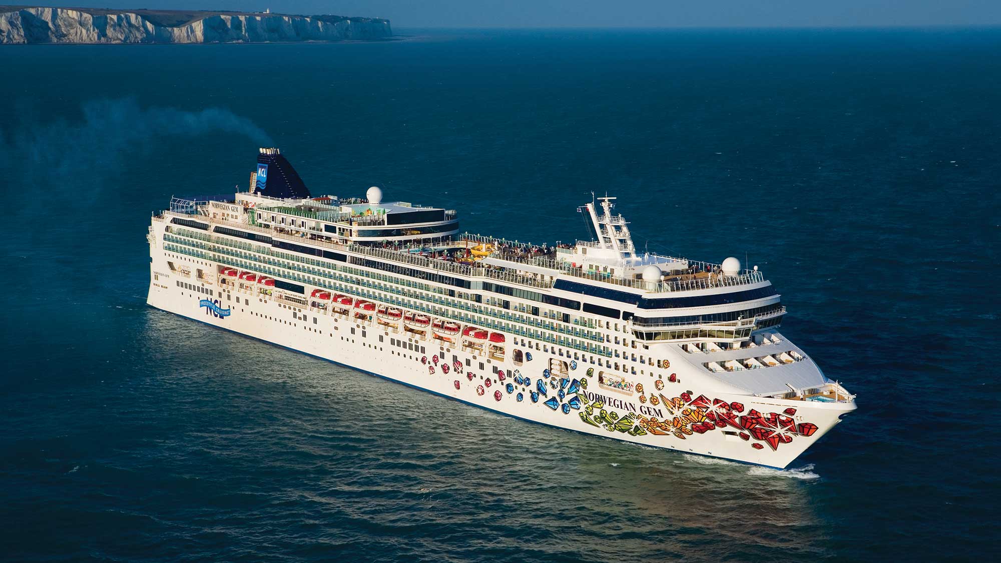 Norwegian again raises suggested gratuity