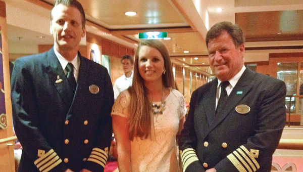 Cheyenne Teters of Sanders Travel Center with Norwegian Jewel crew members.
